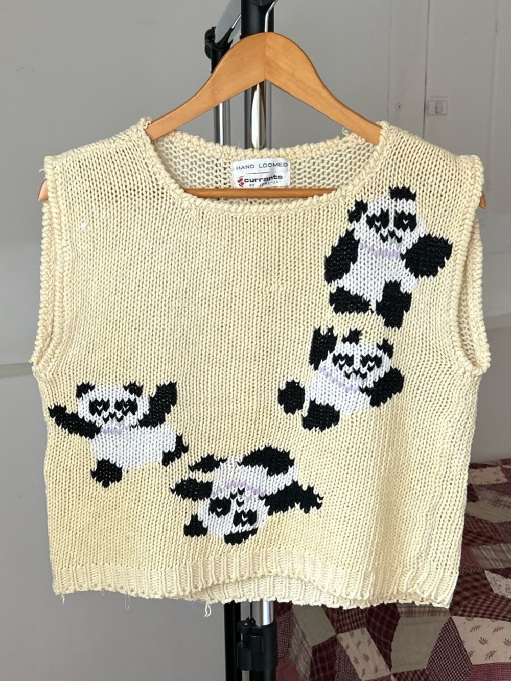 Vintage Knit Panda Bear Pullover Sleeveless Sweater